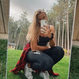 Meet your Posher, Conner